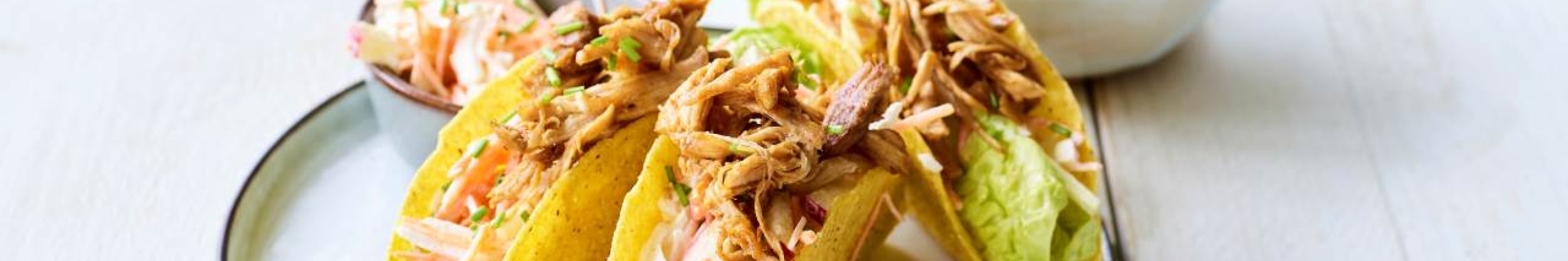 pulled pork in taco